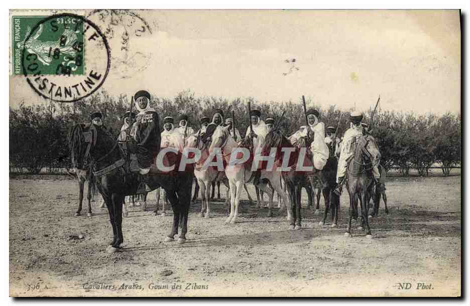 CPA Militaria Cavaliers arabes Goum des Zibans 