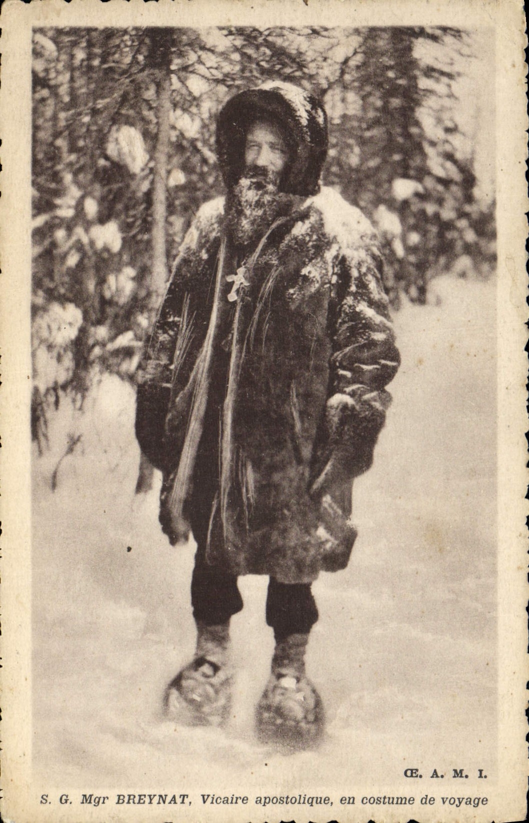 S.G. Mgr BREYNAT, Vicario apostólico — en traje de viaje — CE.A.M.I.
