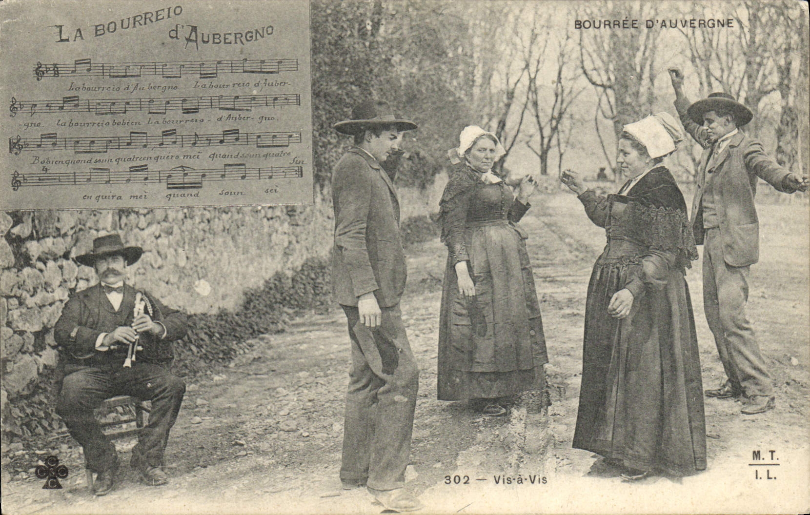 CPA Folklore Auvergne Bourree Vis a vis