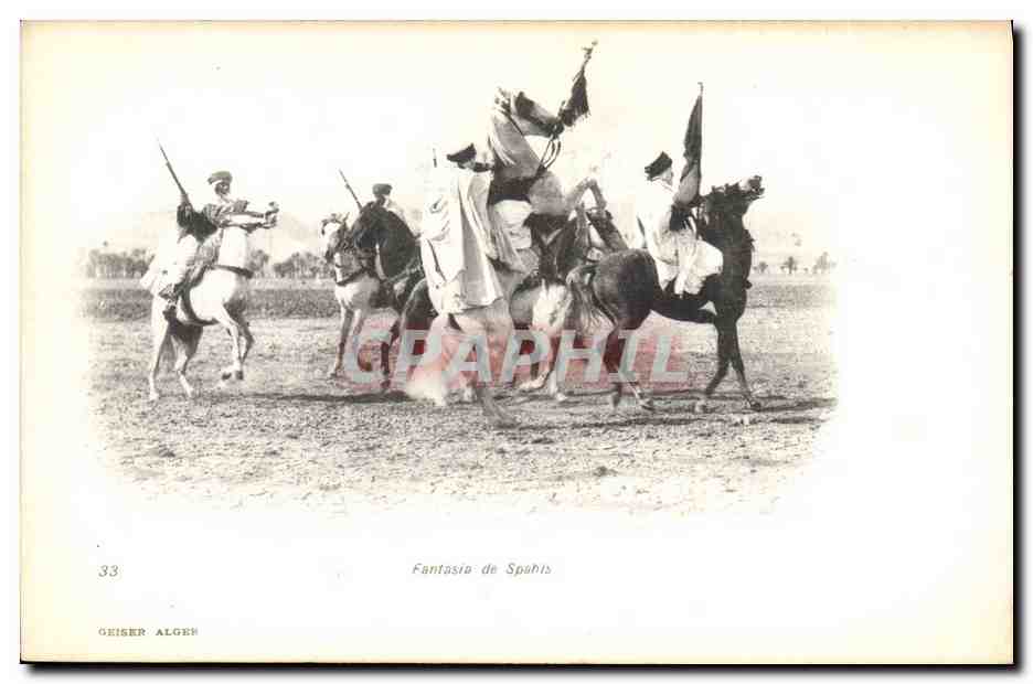 CPA Militaria Fantasie de Spahis