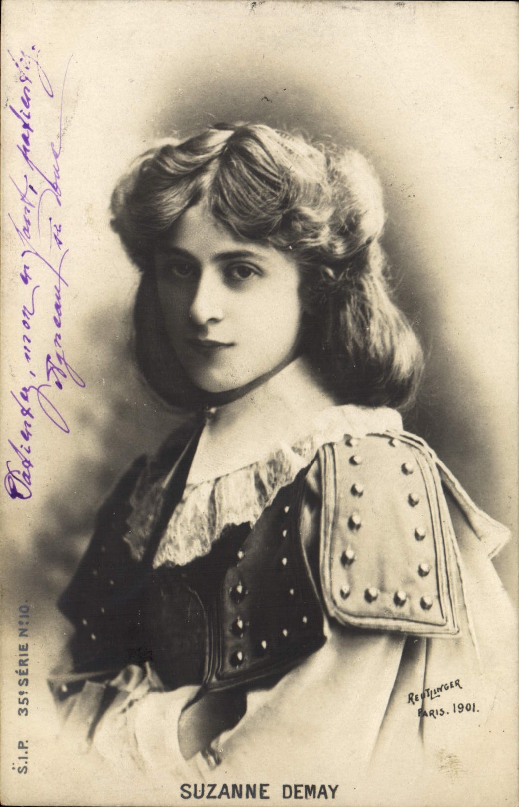 Suzanne Demay — portrait en costume — Réutlinger, Paris, 1901, série 359
