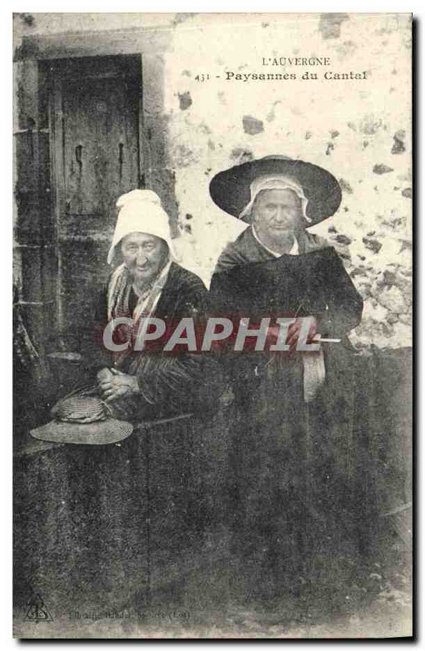 CPA Folklore Auvergne Paysannes du Cantal