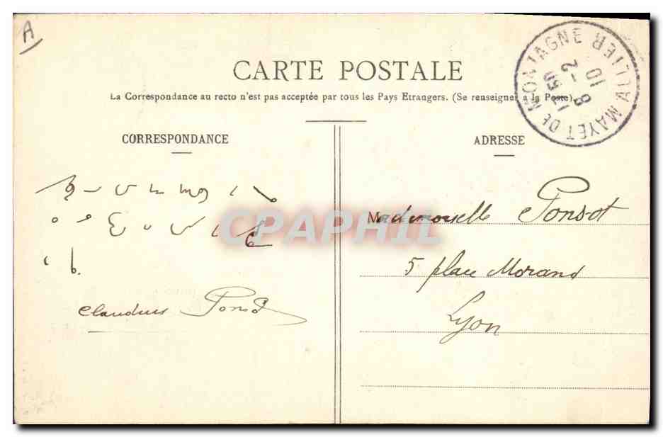 CPA Folklore Auvergne Paysanne de la montagne — Verso