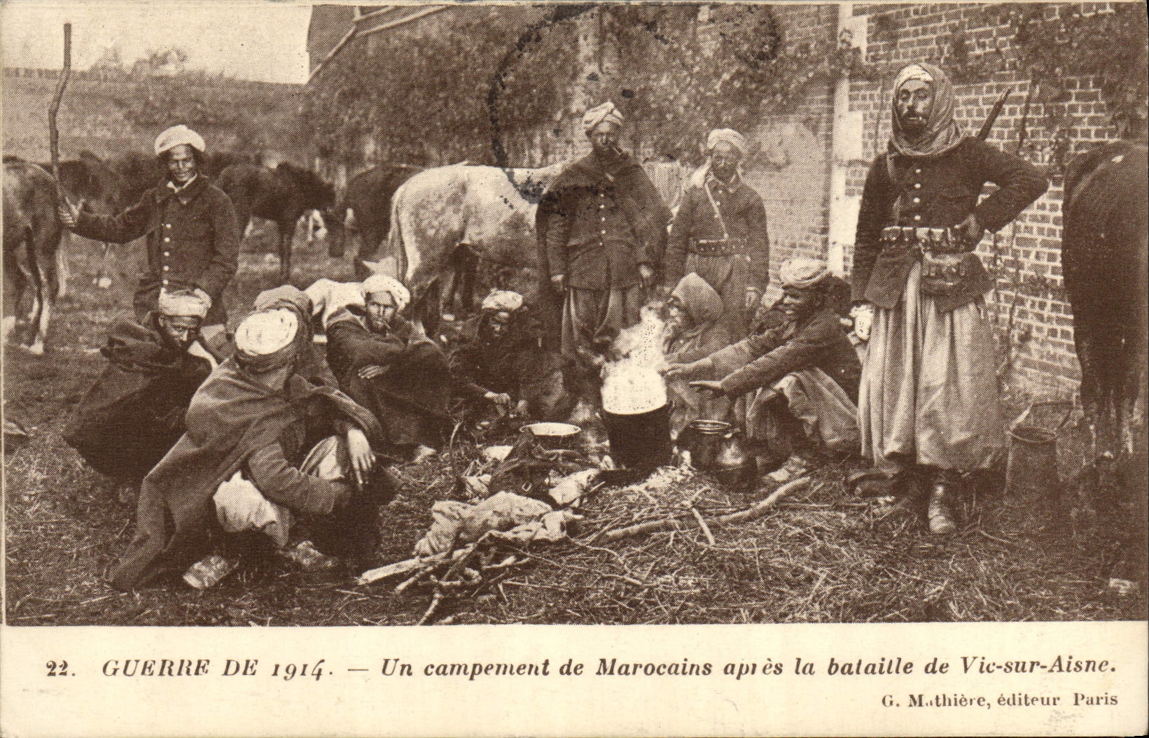 CPA Militaria Un campement de Marocains apres la bataille de Vic sur Aisne