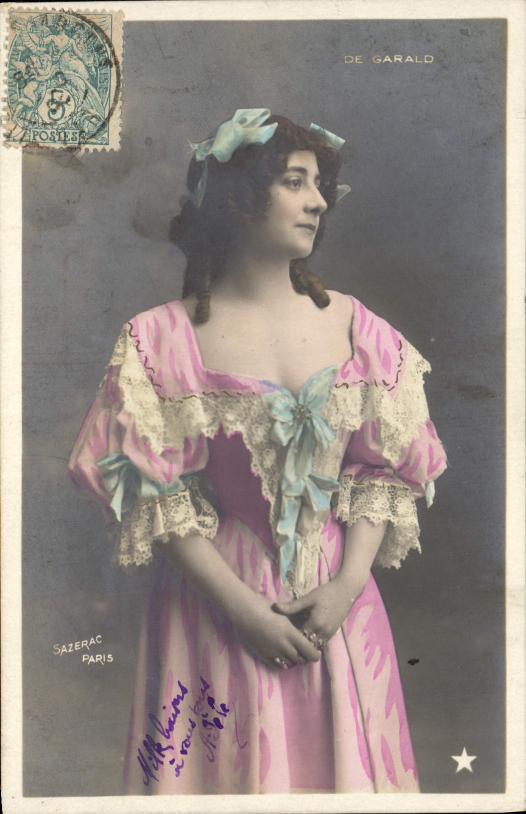 Mademoiselle de Garald — Portrait en costume — Sazerac Paris
