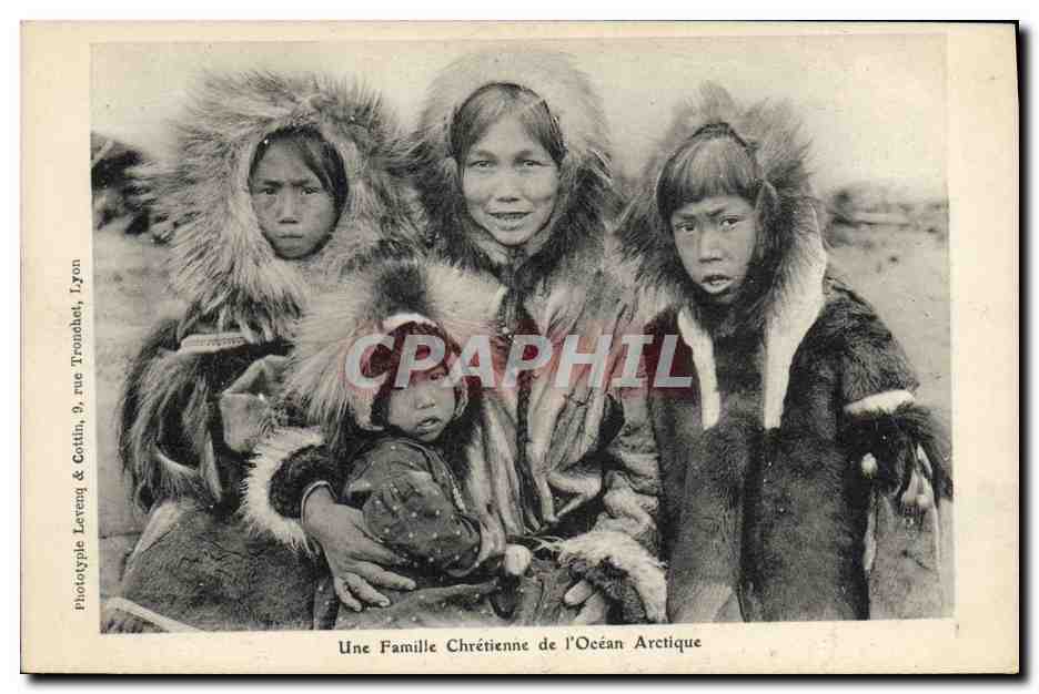 Une Famille Chrétienne de l'Océan Arctique — Phototype Levenq & Gottin, 9, rue Troussot, Lyon