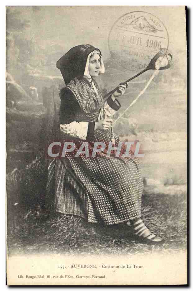 CPA Folklore Auvergne Costume de Latour