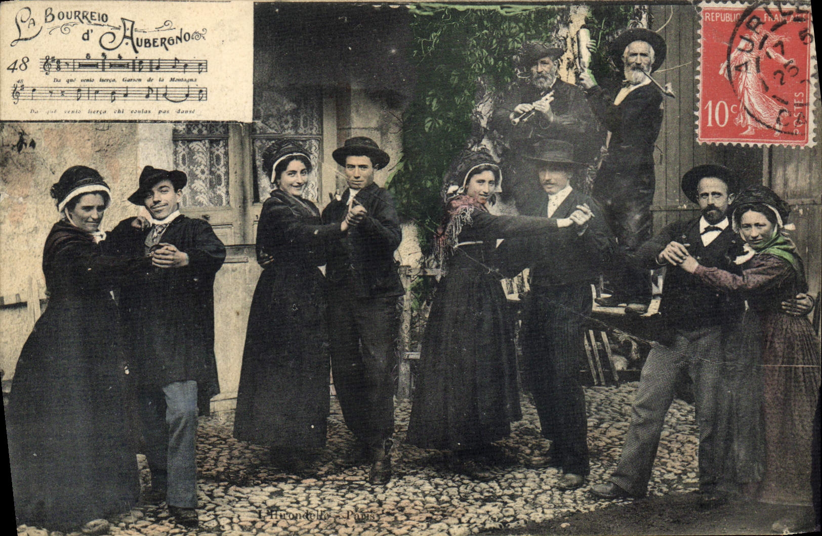 CPA Folklore Bourree d'Auvergne