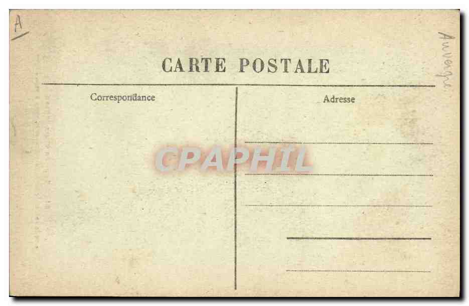 CPA Folklore Type de vieux paysan avec le collier de barbe auvergnat et la veste a pans coupes — Verso