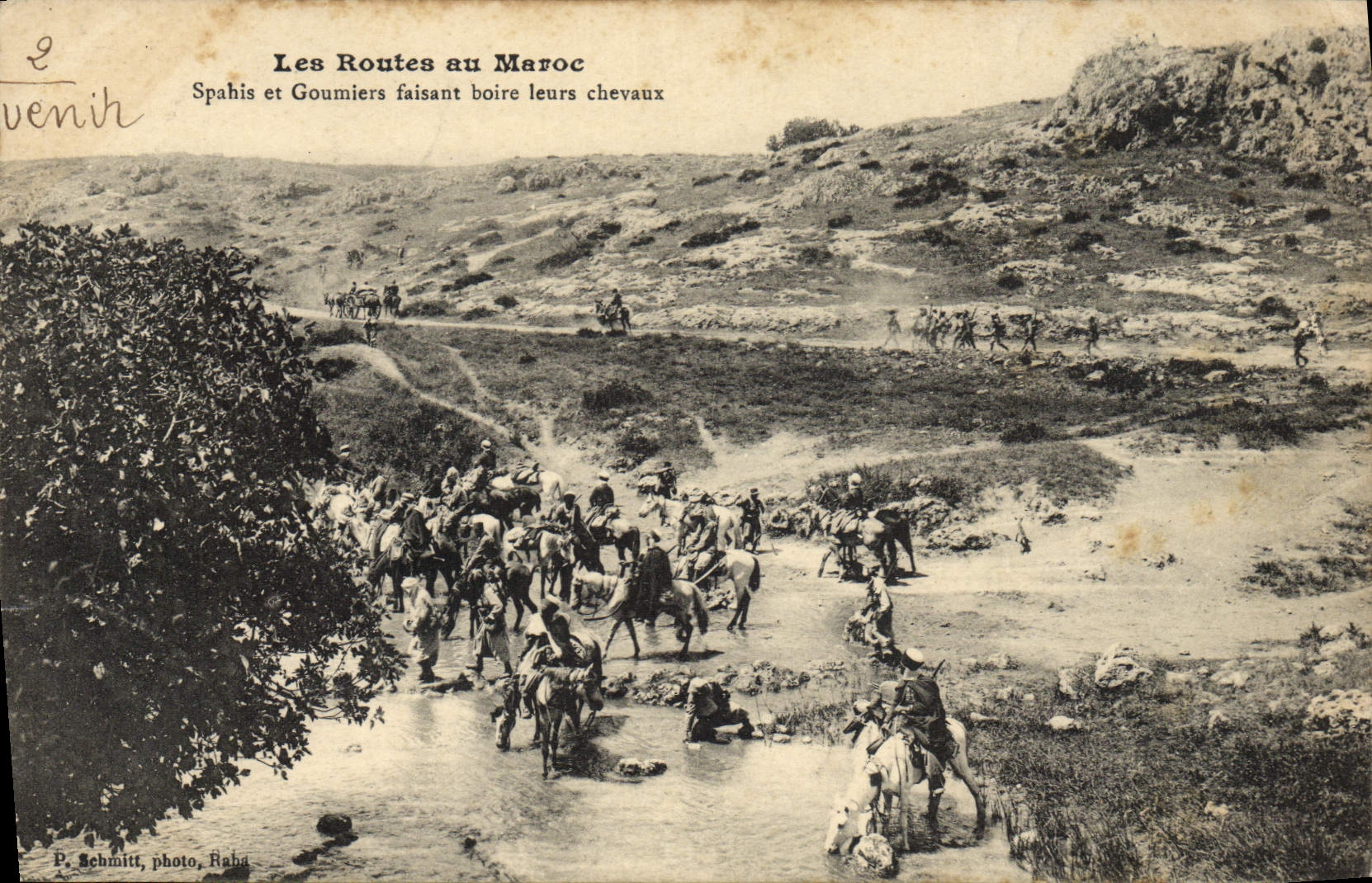 Les Routes au Maroc — Spahis et Goumiers faisant boire leurs chevaux — P. Schmitt, photo, Raba
