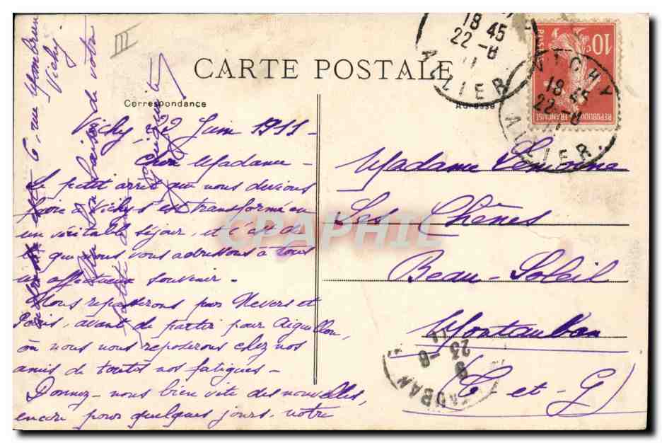 CPA Folklore Auvergne Jeune laitiere auvergnate — Verso