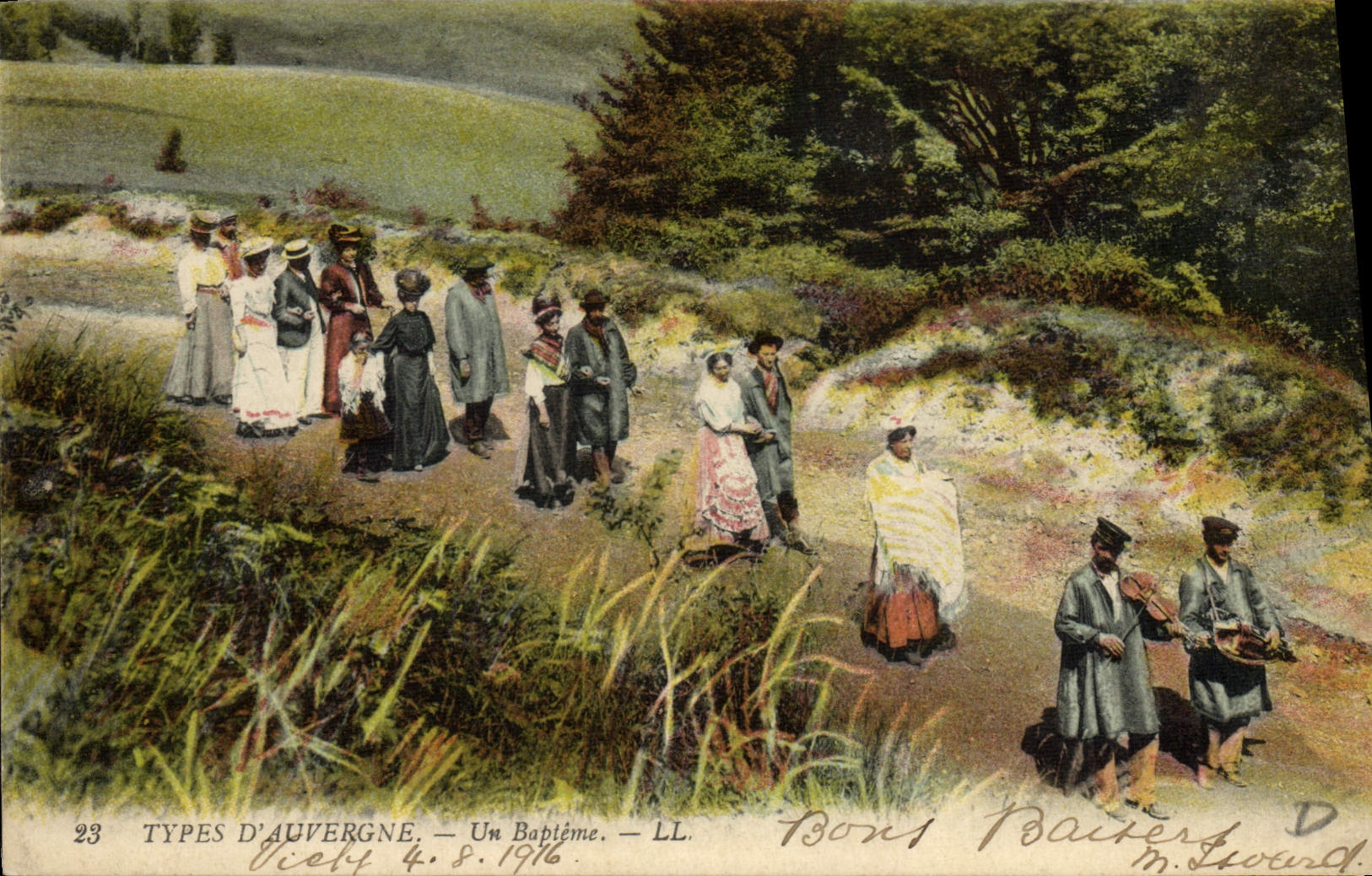 CPA Folklore Auvergne Un bapteme