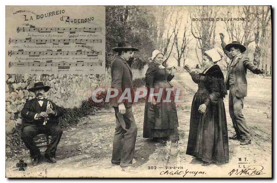 CPA Folklore Auvergne La bourree Vis a Vis