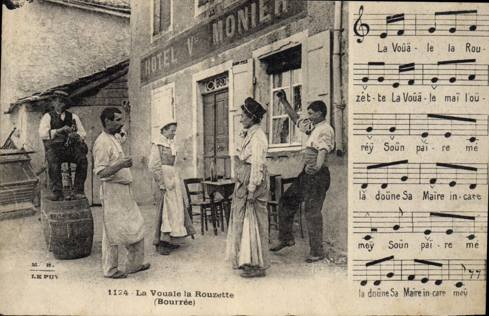 CPA Folklore Auvergne La Vouale La Rouzzette Bourree