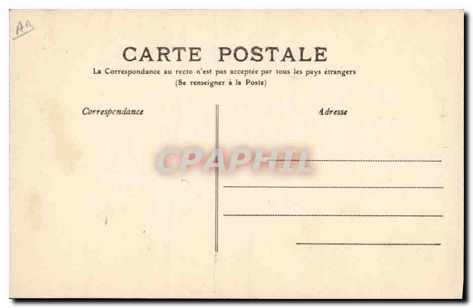 CPA Folklore Auvergne Une paysanne — Verso