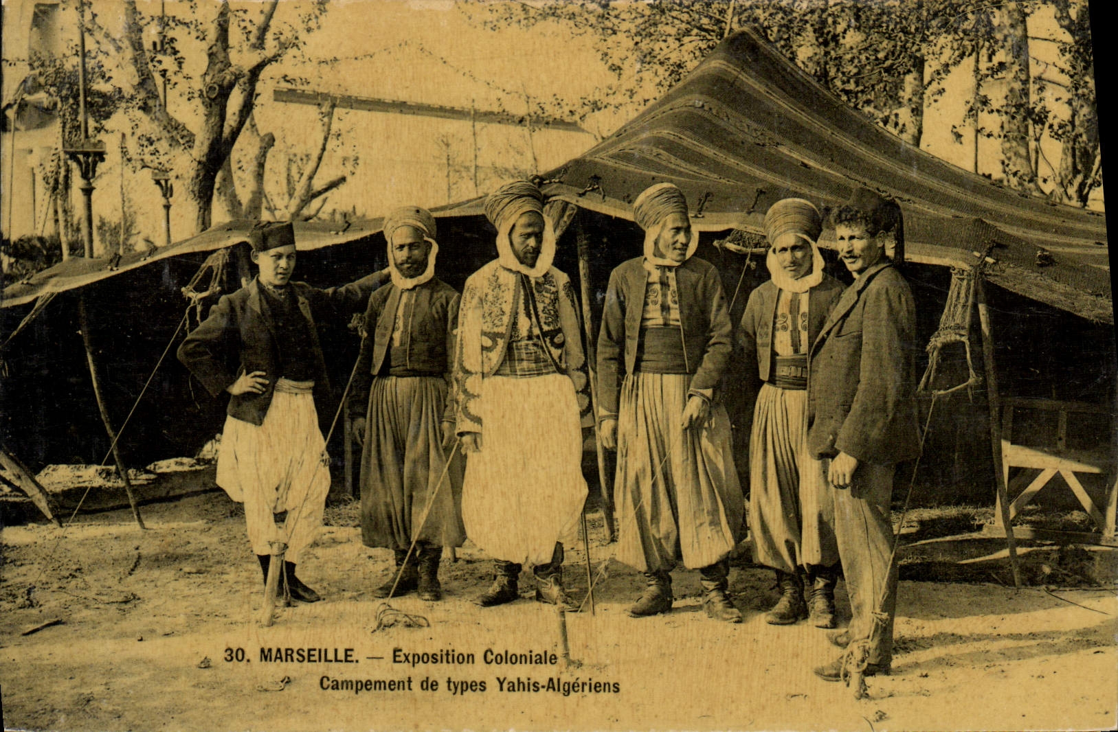 Marseille — Exposition Coloniale. Campement de types Yahis-Algériens