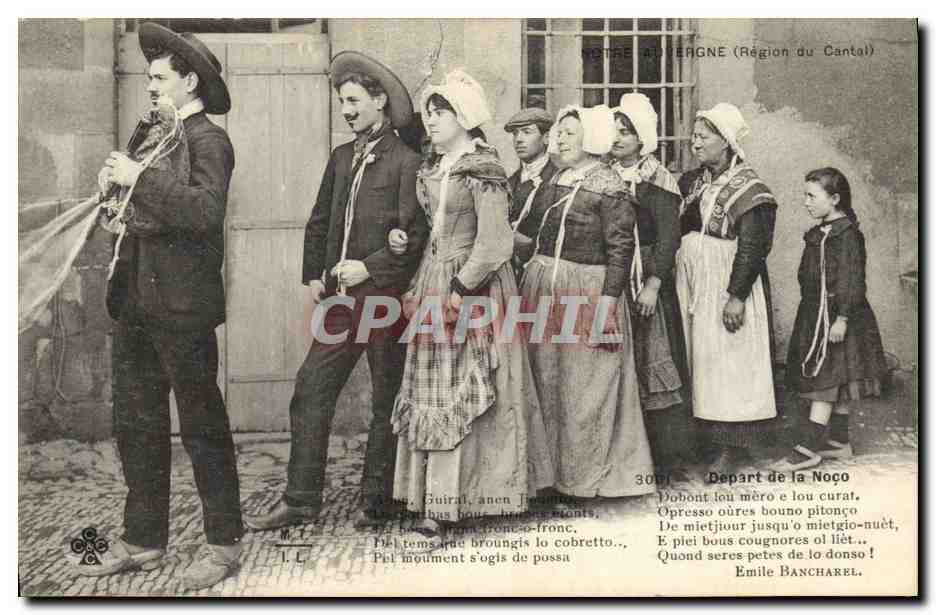 CPA Folklore Auvergne Region du Cantal Le depart de la Noco