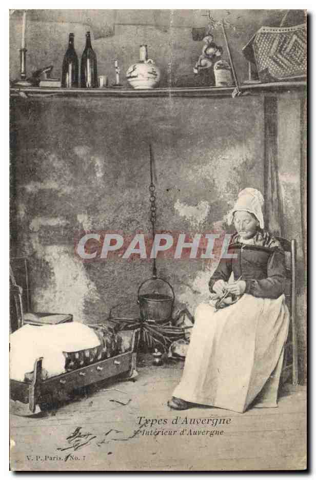 CPA Folklore Auvergne Interieur d'Auvergne