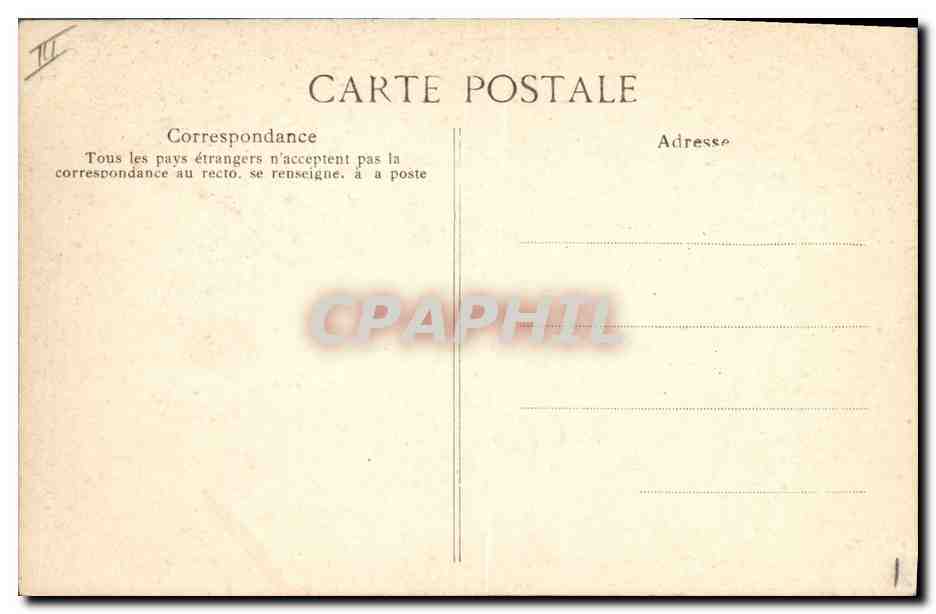 CPA Folklore Auvergne Gardeuse de moutons sur le talus — Verso