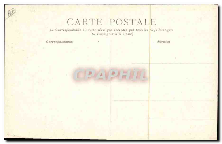 CPA Folklore Auvergne Une fileuse et son favori — Verso
