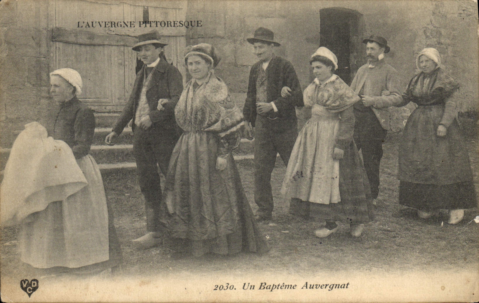 CPA Folklore Auvergne Un bapteme Auvergnat