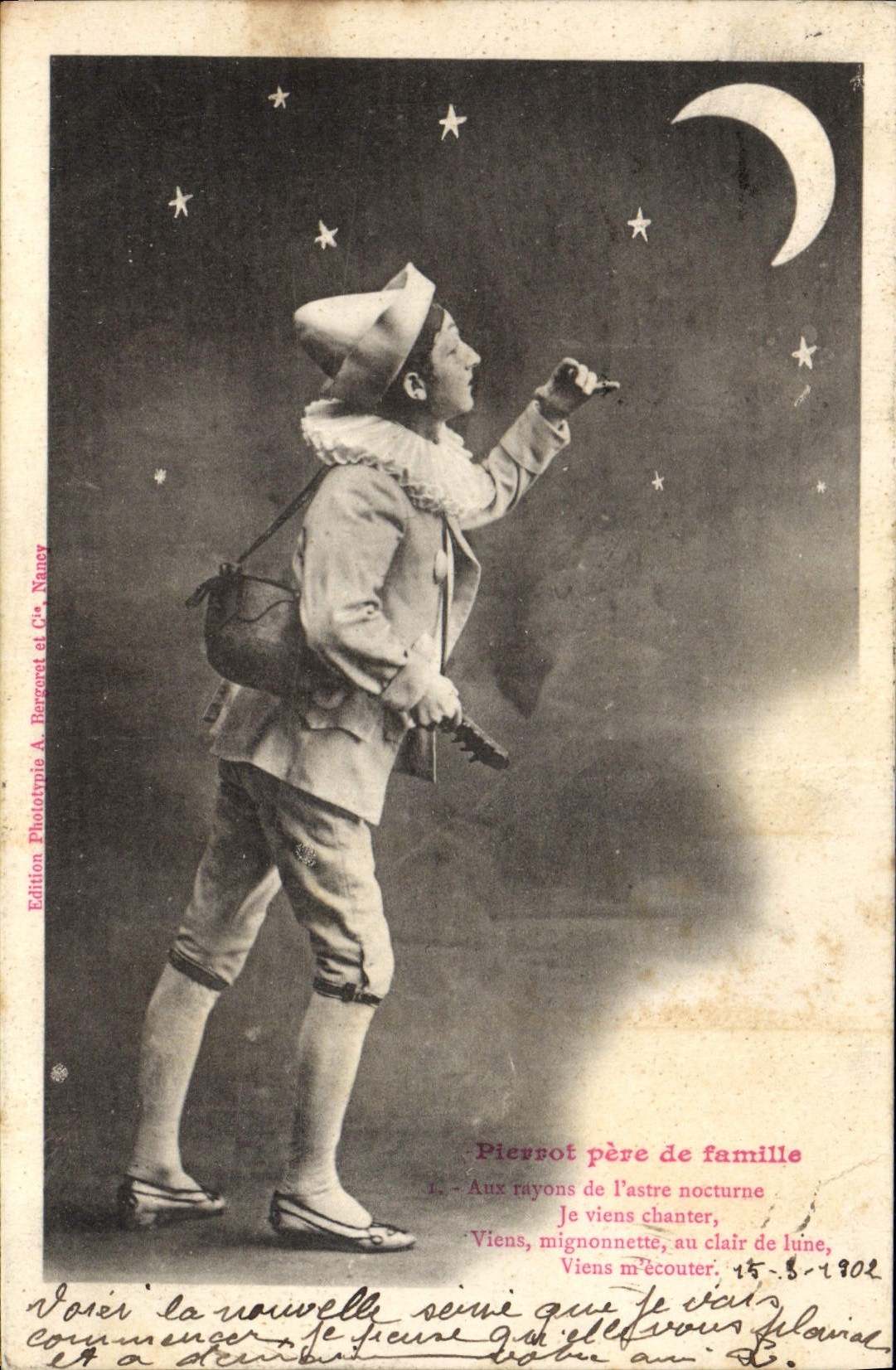 Pierrot père de famille — scène nocturne avec croissant de lune — Édition Phototypie A. Bergéret et Cie, NancY