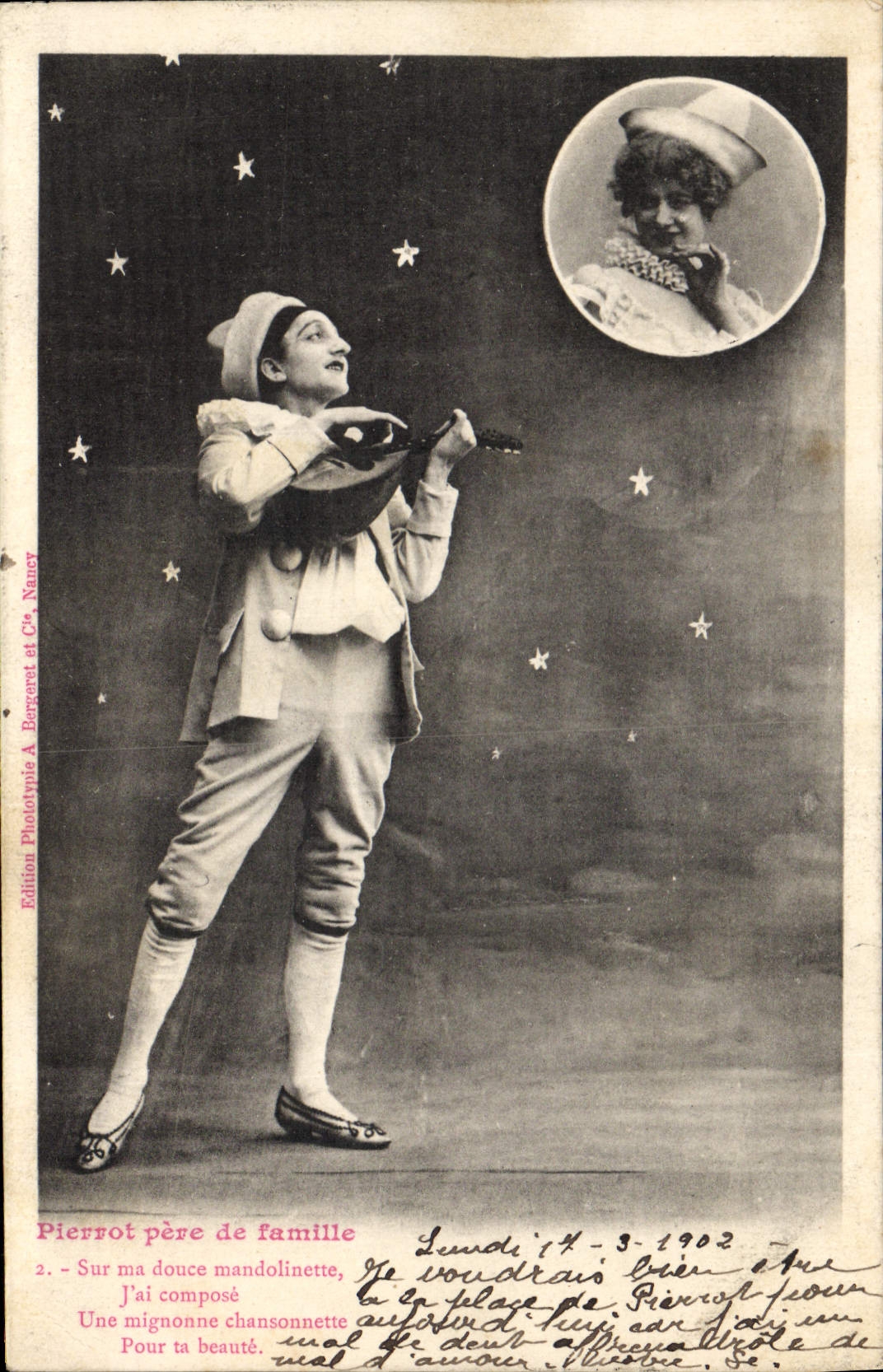 Pierrot père de famille — scène de théâtre avec mandoline — Édition Phototype A. Bergeret et Cie, Nancy