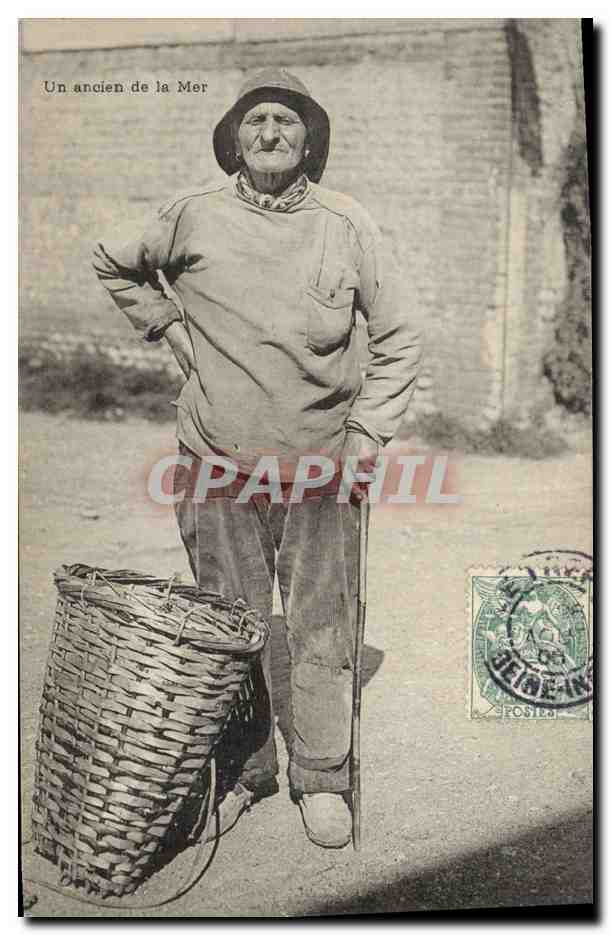 Un ancien de la Mer — photographie d'un vieil homme avec panier et bâton — éditeur inconnu