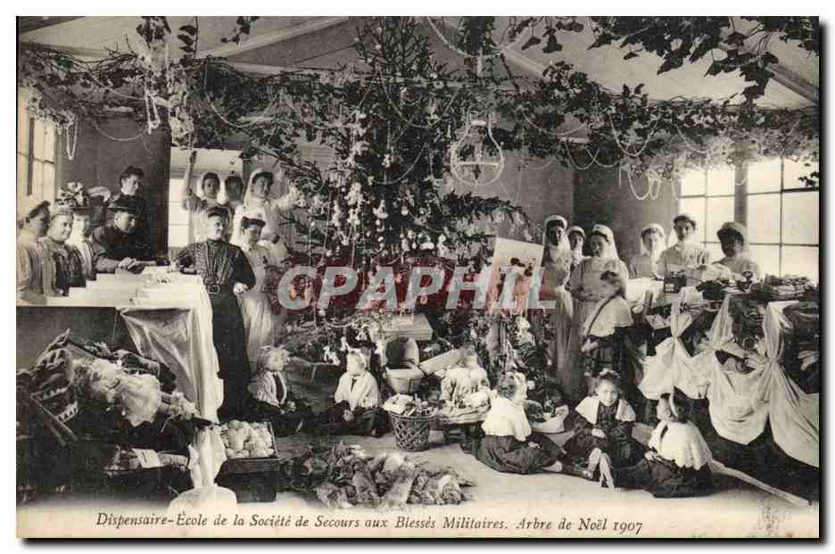 CPA Militaria Sante Dispensaire Ecole de la Societe de Secours aux Blesses Militaires Arbre de Noel 1907