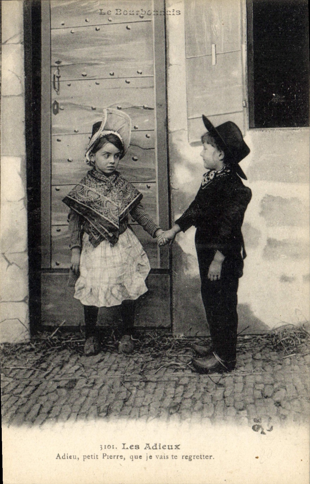 CPA Folklore Auvergne Enfants les Adieux