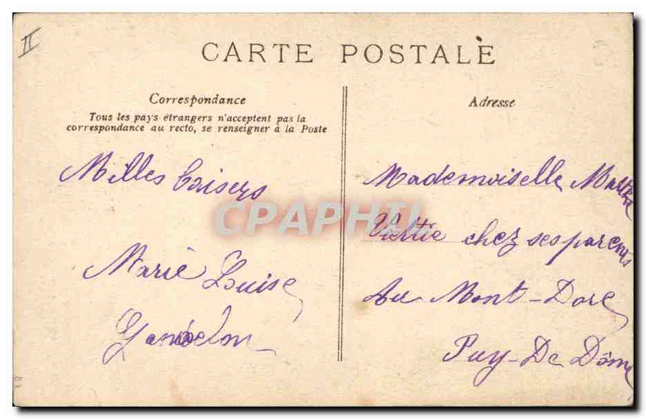 CPA Folklore Auvergne Enfant — Verso