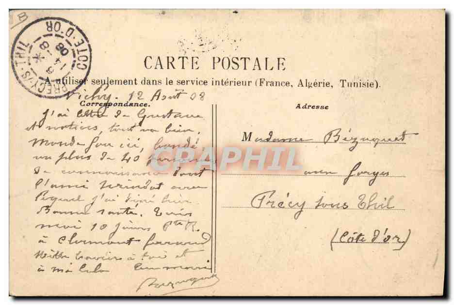CPA Folklore Auvergne Paysanne Bourbonnaise au puits — Verso