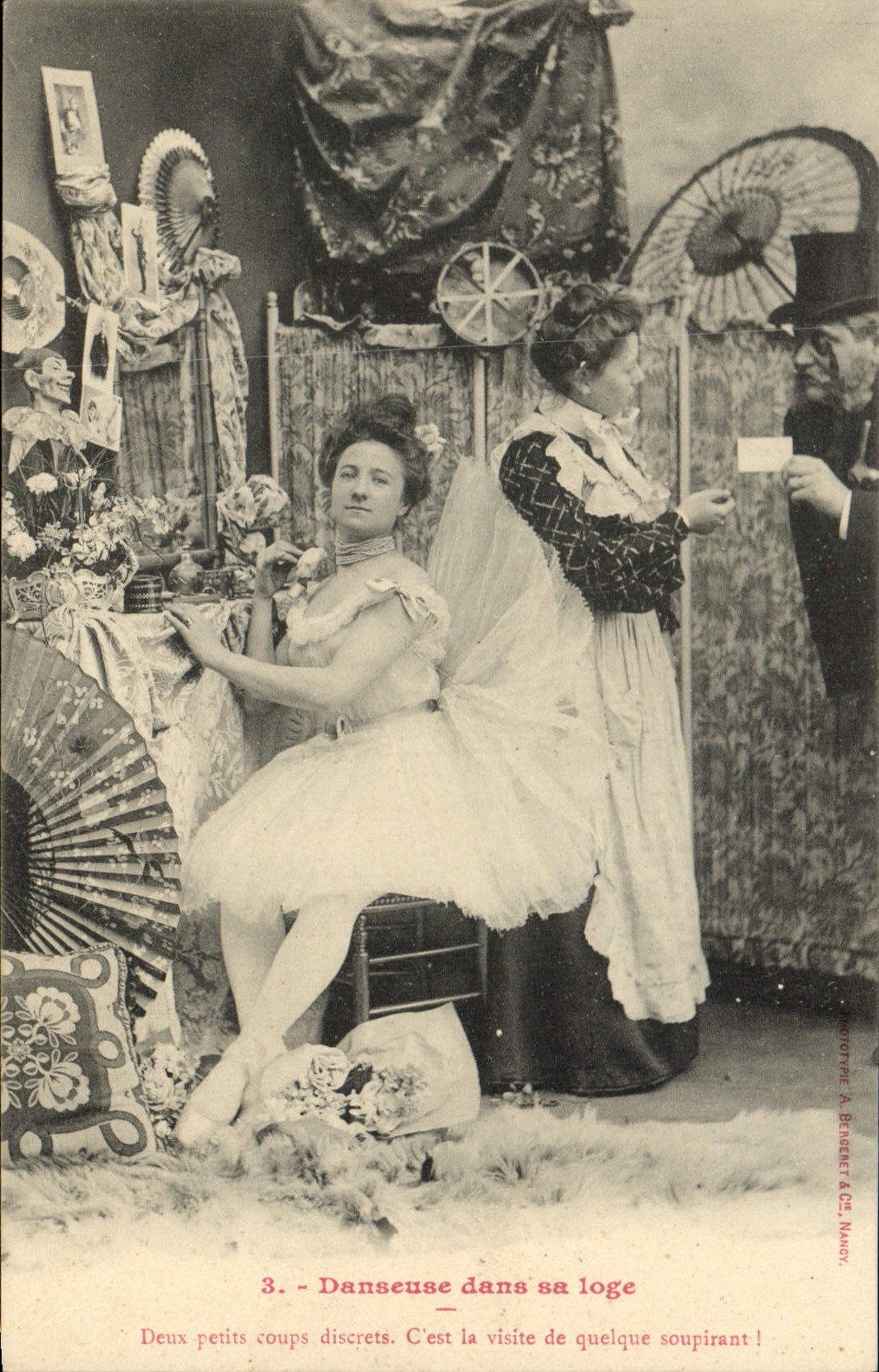 Ballerina nella sua loggia — scena teatrale — Fotografia A. Beugnery & Cie, Nancy