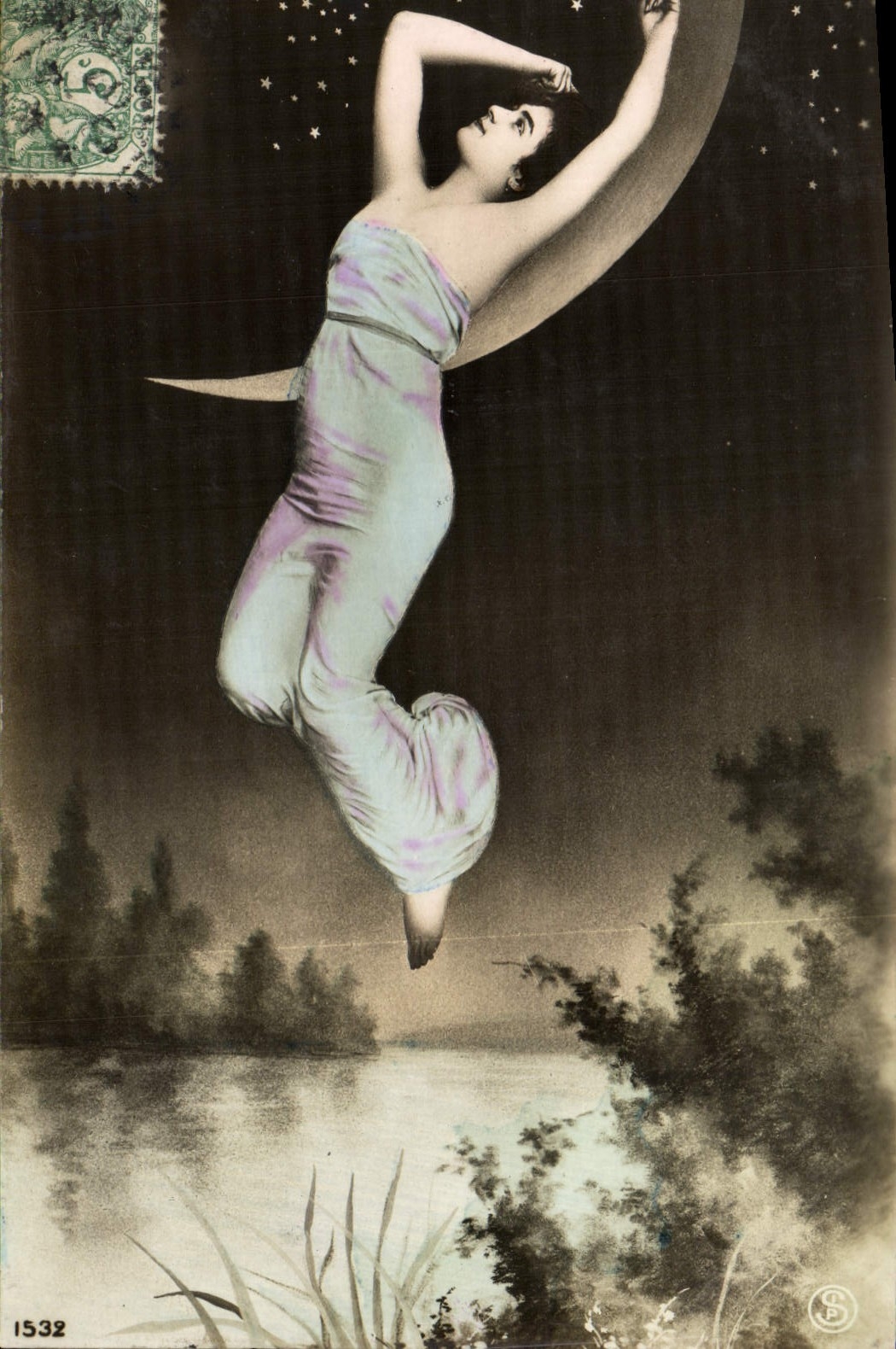 Femme sur croissant de lune — édition CPAPHIL n°1532 — éditeur S.F.