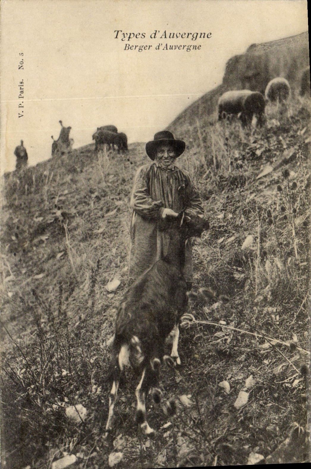 Berger d'Auvergne — Types d'Auvergne — V.P. Paris, No. 5 - Anverso