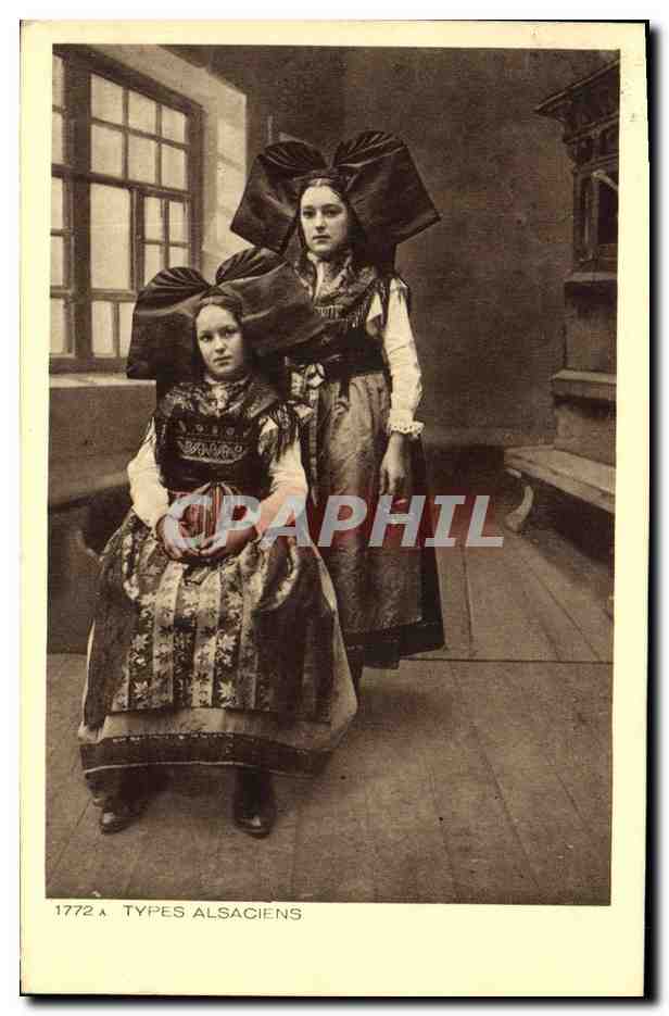 Deux jeunes Alsaciennes en costumes traditionnels — Types Alsaciens — BRAUN & Cie, Mulhouse-Dornach, n° 1772 - Recto