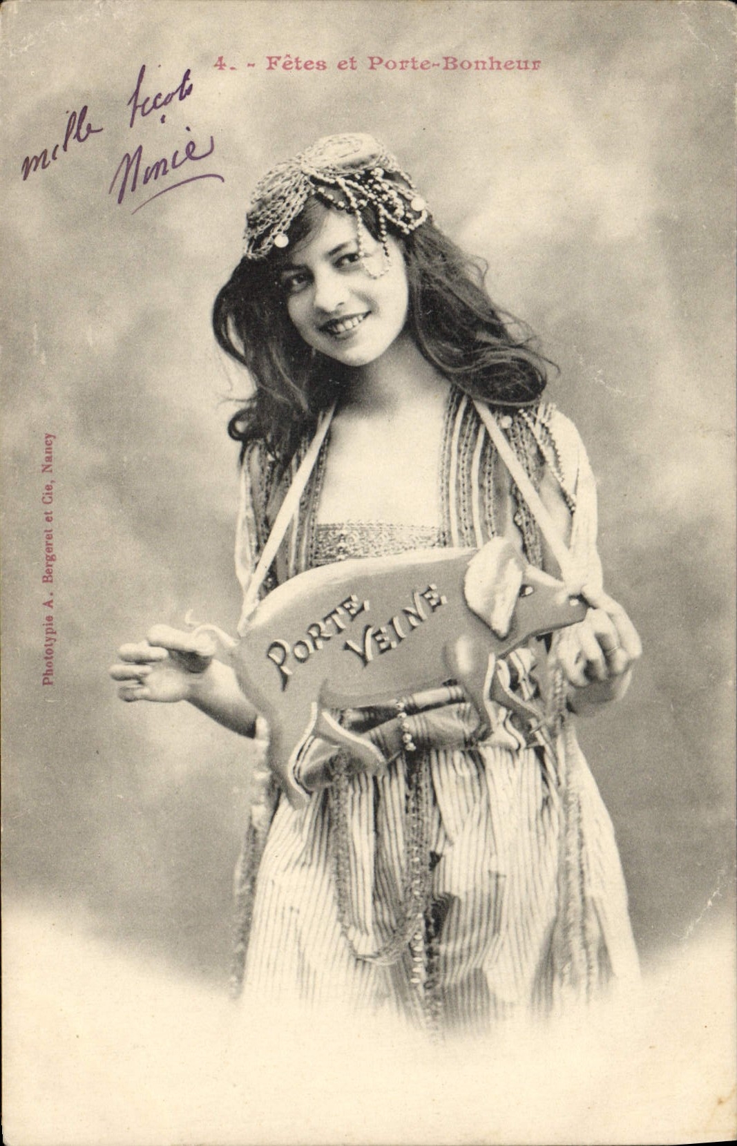 Cartolina d'epoca Fantasia Donna Feste e Portafortuna Maiale Maiale