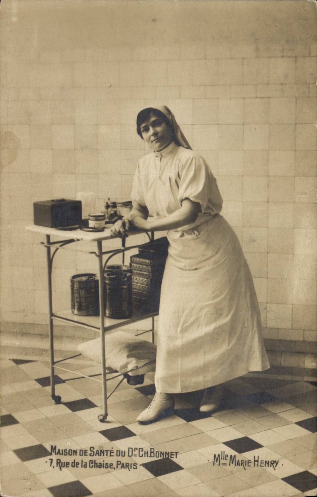Infirmière — Maison de Santé du Dr Ch. Bonnet — Mlle Marie Henry, Paris