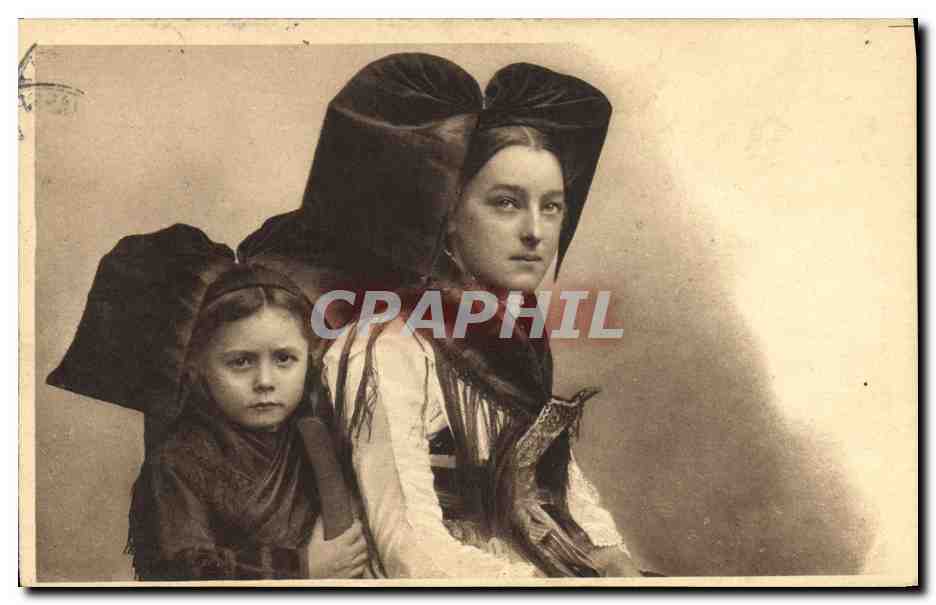 CPA Folklore Alsace Alsacienne et enfant