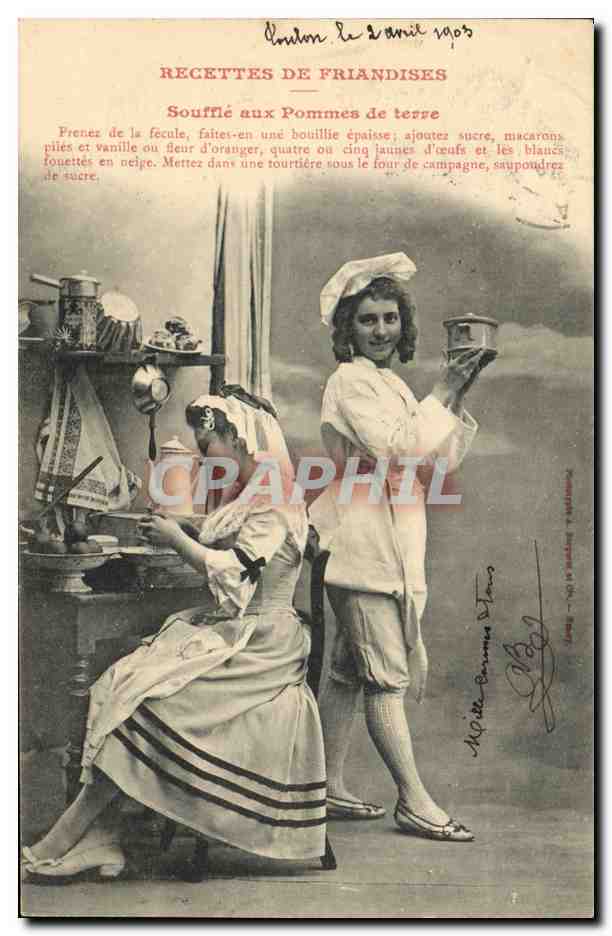 Dos jóvenes mujeres en traje de cocina — Recetas de dulces — Editor: M. Le Maillard, París