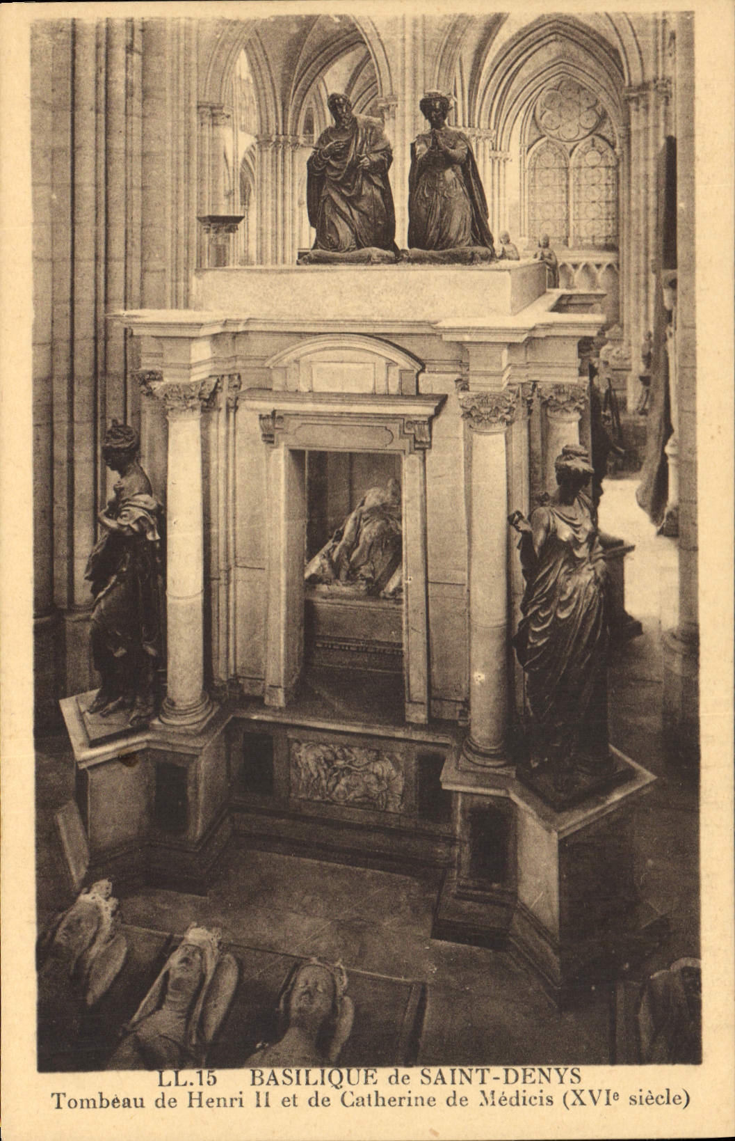 Tombes de Henri II et Catherine de Médicis — Basilique de Saint-Denis — LL.15