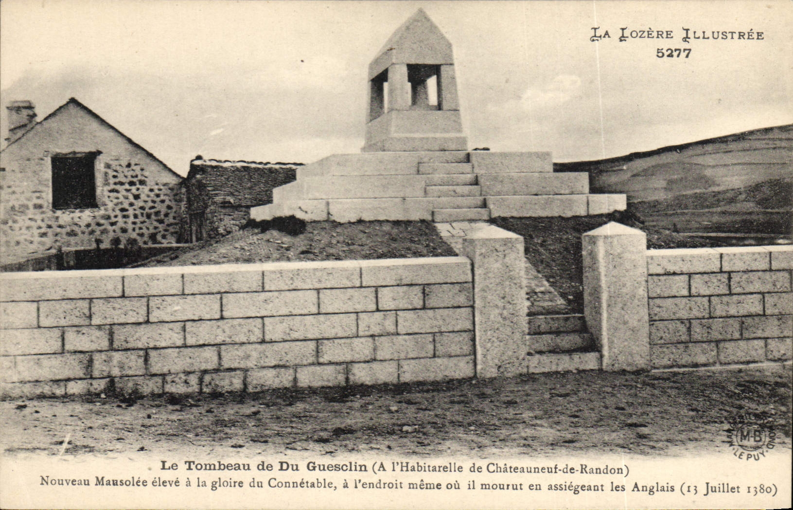 CPA Mort Le tombeau de Du Guesclin A l'Habitarelle de Chateauneuf de Randon Nouveau mausolee eleve a la gloire du Connetable