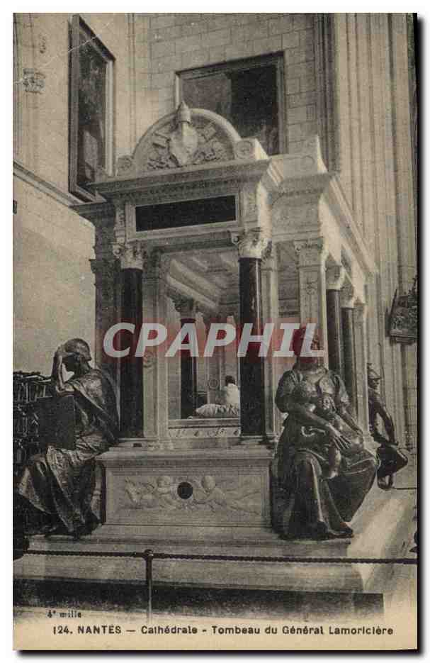 CPA Mort Nantes Cathedrale Tombeau du General Lamoriciere