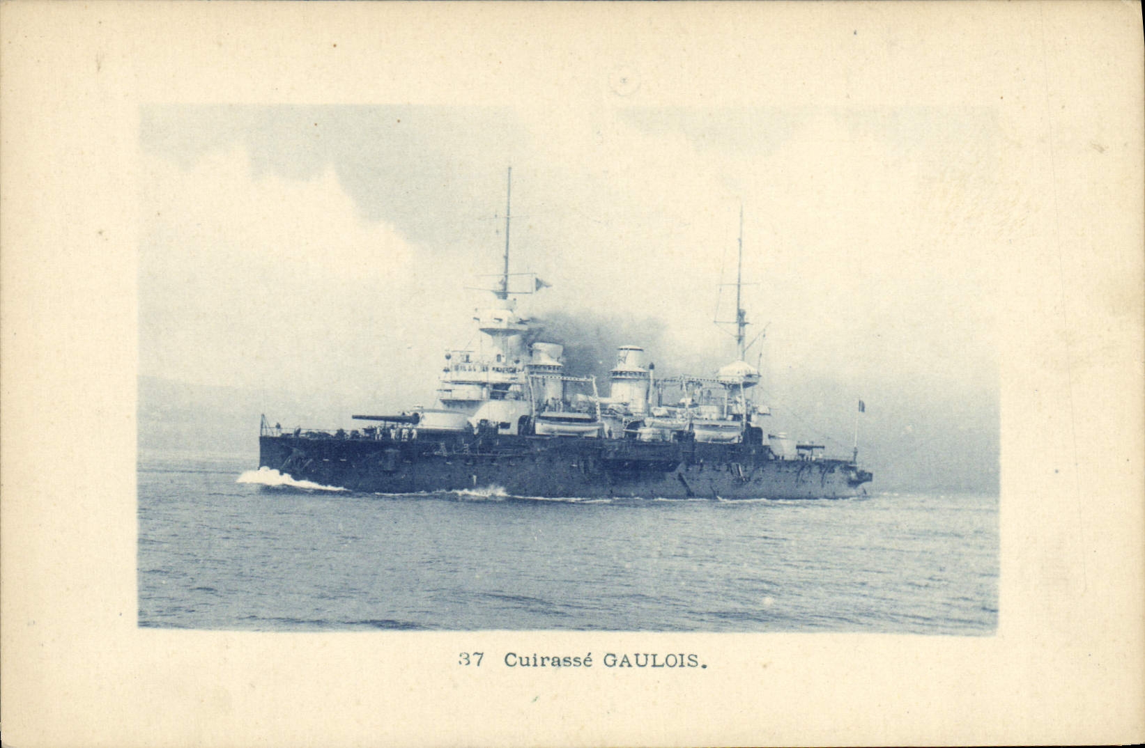 Cuirassé GAULOIS — Bateau de guerre français — éditeur non identifié, n° de série 37