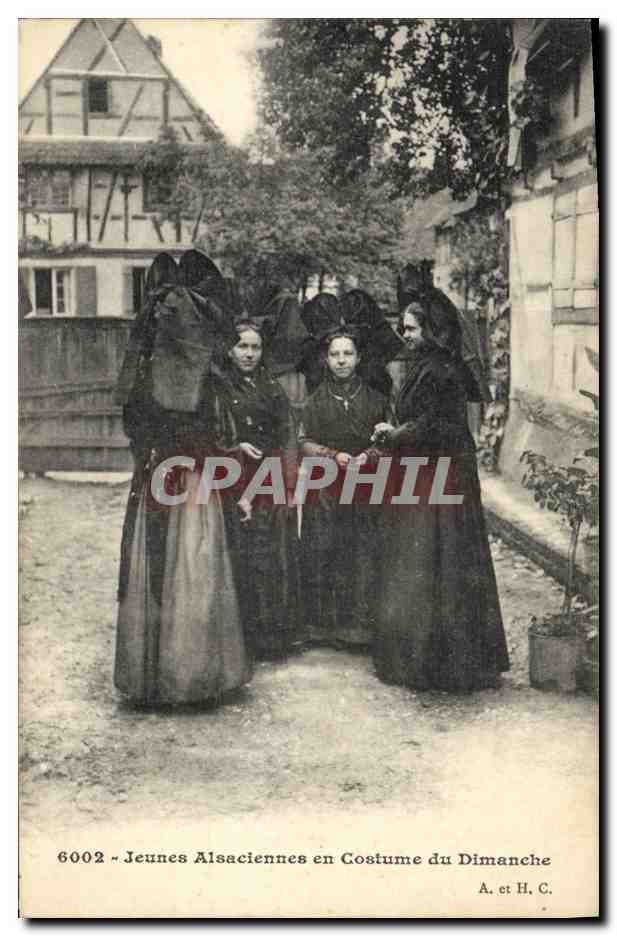 CPA Folklore Alsace Jeunes Alsaciennes en costume du dimanche 