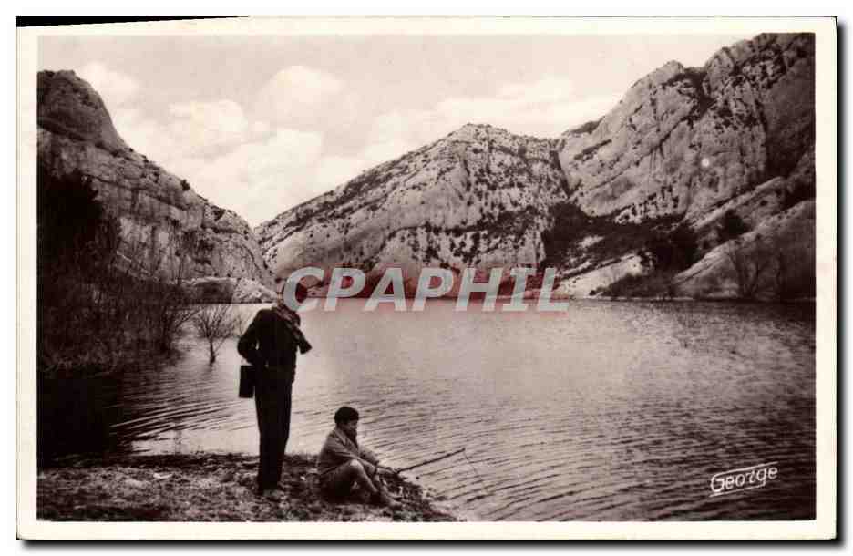 CPA Peche Pecheur Saint Remy de Provence Vue du barrage 