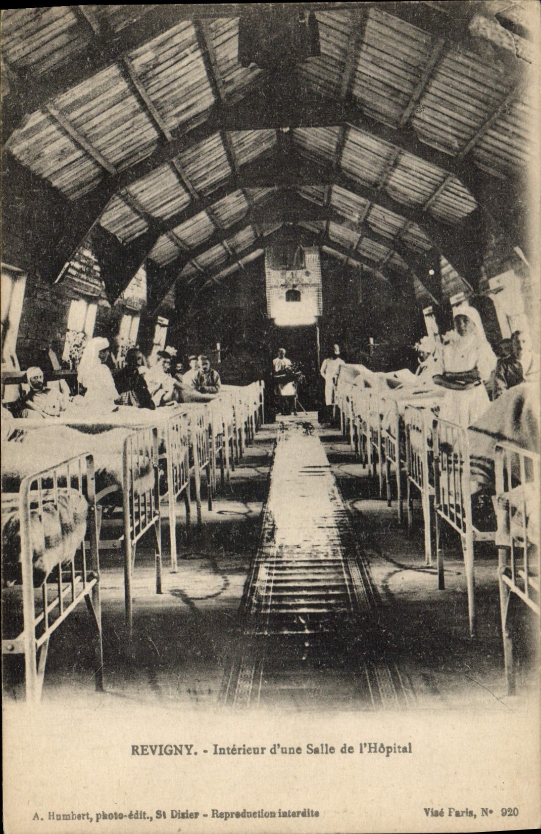 Revigny - Intérieur d'une Salle de l'Hôpital — A. Humbert, photo-édit., St Dixier, Visé Paris, N° 920