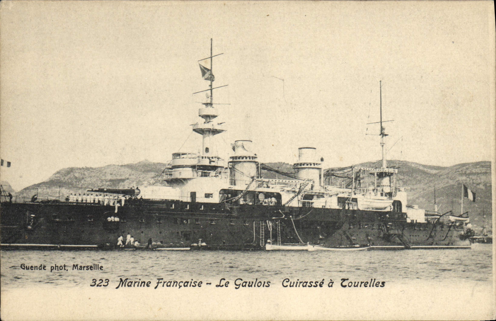 Le Gaulois — Cuirassé à Tourelles — Guende phot, Marseille, n°323