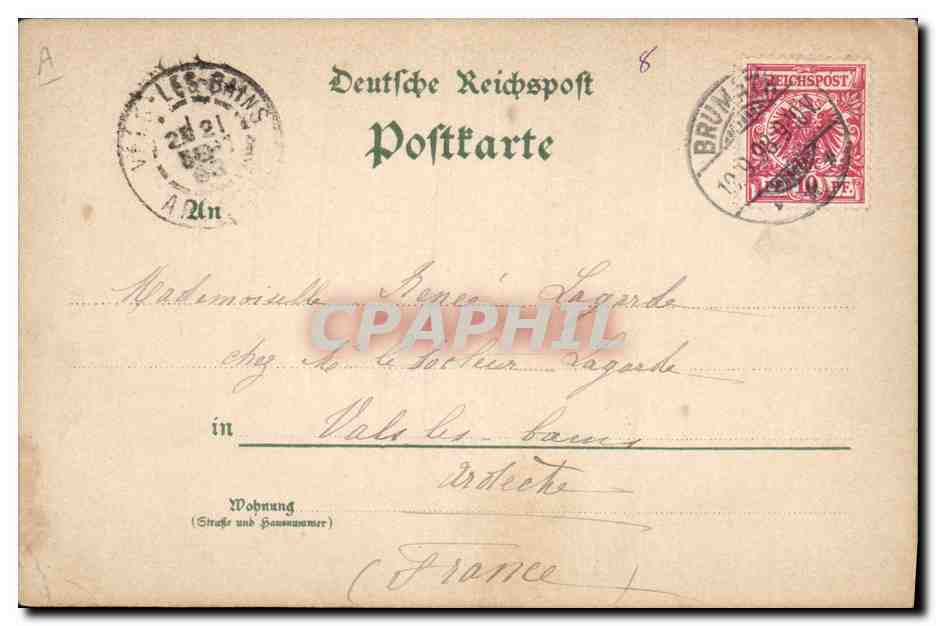 Jeune femme en robe verte tenant un panier de roses — Brumath, éditeur C.H. — Reverso