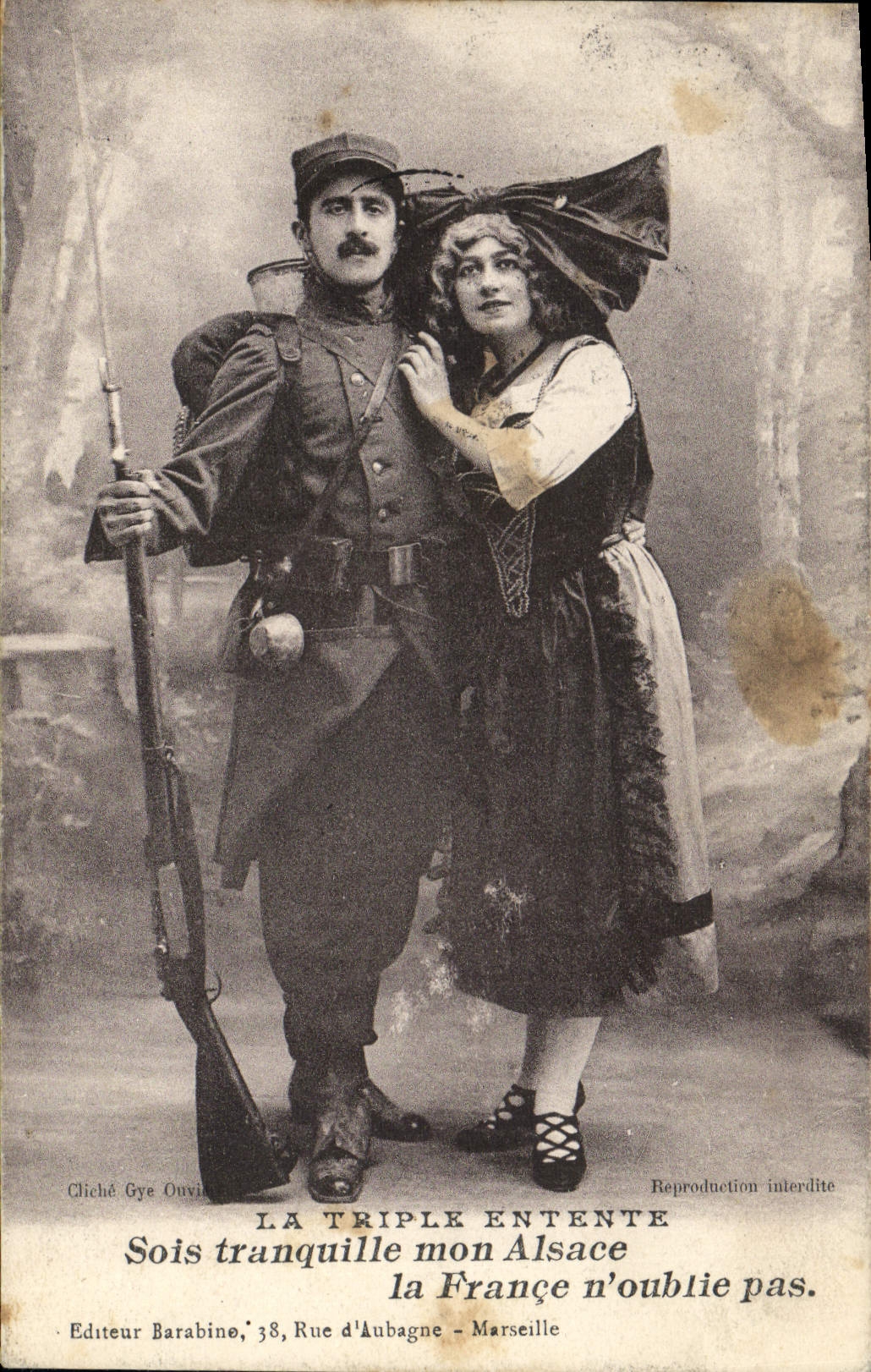 CPA Folklore Alsace La Triple Entente Sois tranquille mon Alsace 